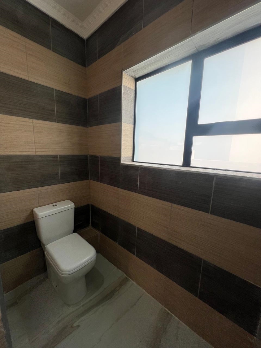 5 Bedroom Property for Sale in Royalston Residential Estate and Wildlife Reserve Eastern Cape